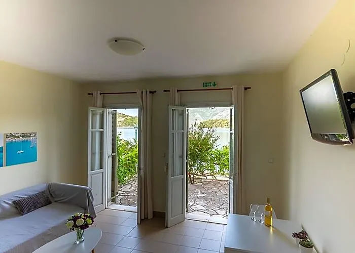 Ithaka Island Hotels