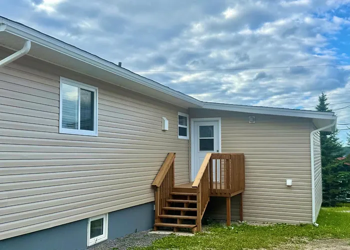 Rocky Harbour Hotels