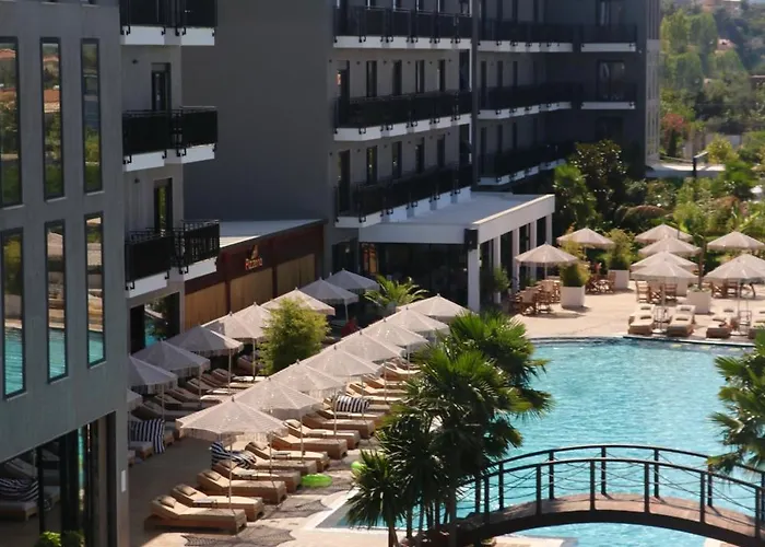 Shengjin (Lezhe) Hotels