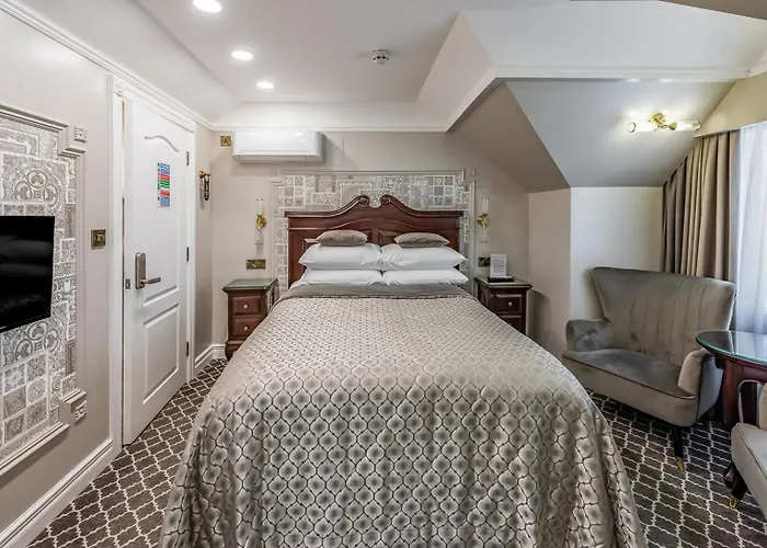 Ely Hotels