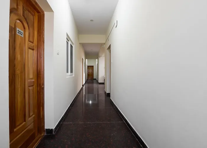 Avadi Hotels
