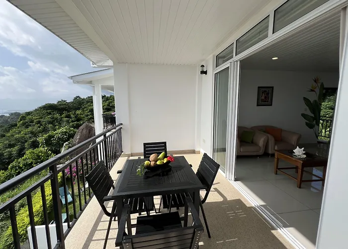 SEYCHELLES ISLANDS Hotels