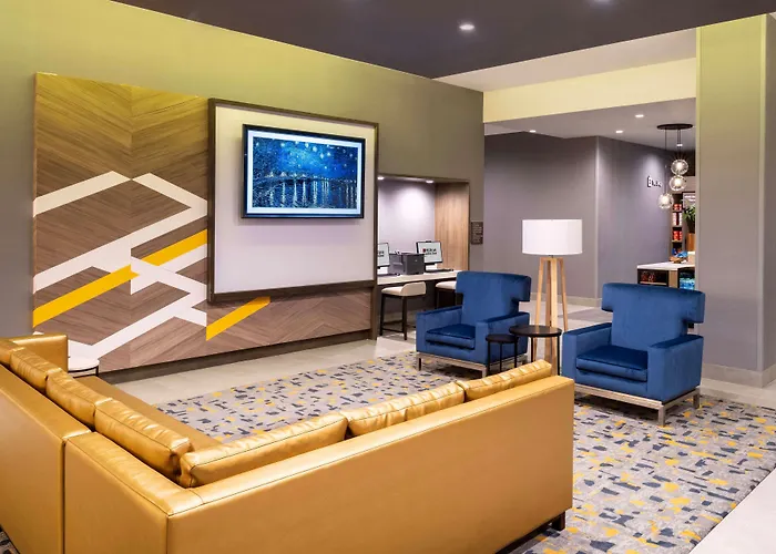 Pomona Hotels