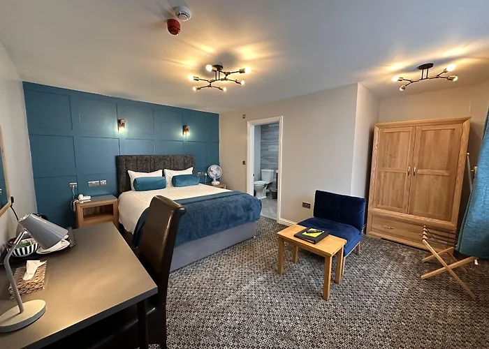 Gwbert Hotels