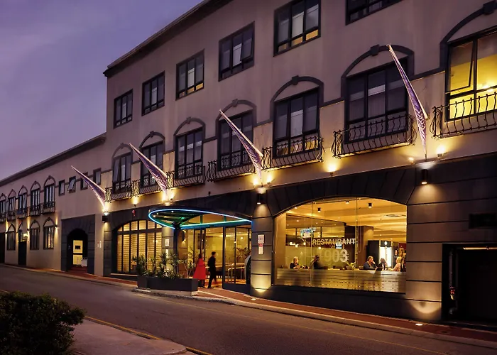 Guilderton Hotels