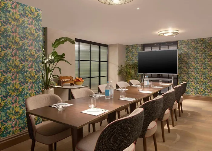 Erith Hotels