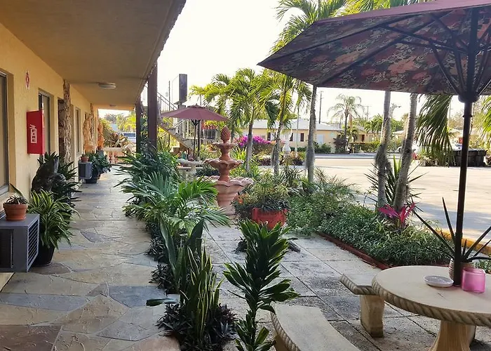 Lago Motor Inn Lake Worth Beach