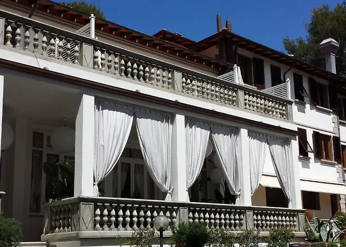 Castiglioncello Hotels