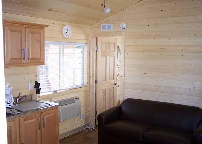 Russian River Camping Resort Cottage 9 Cloverdale