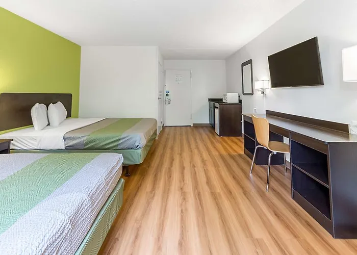 Motel 6-Warminster, Pa