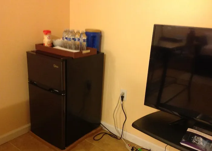 Mojoy Homesuites At Runyon Newark