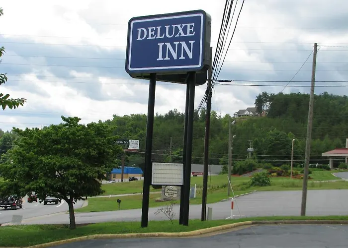 Deluxe Inn Martinsville