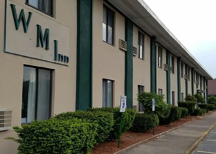Woonsocket Motor Inn