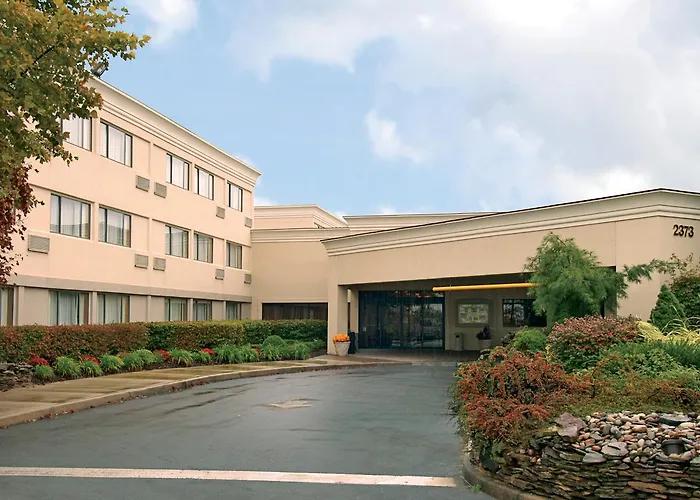 Ramada By Wyndham Toms River