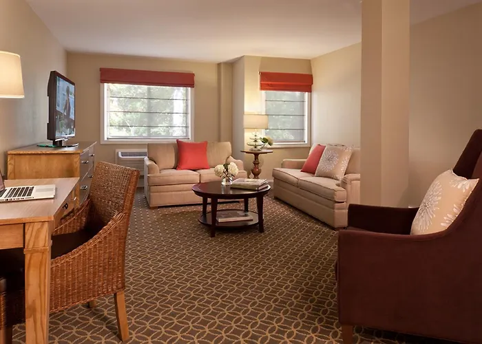 The Westport Inn, An Ascend Hotel Collection Member