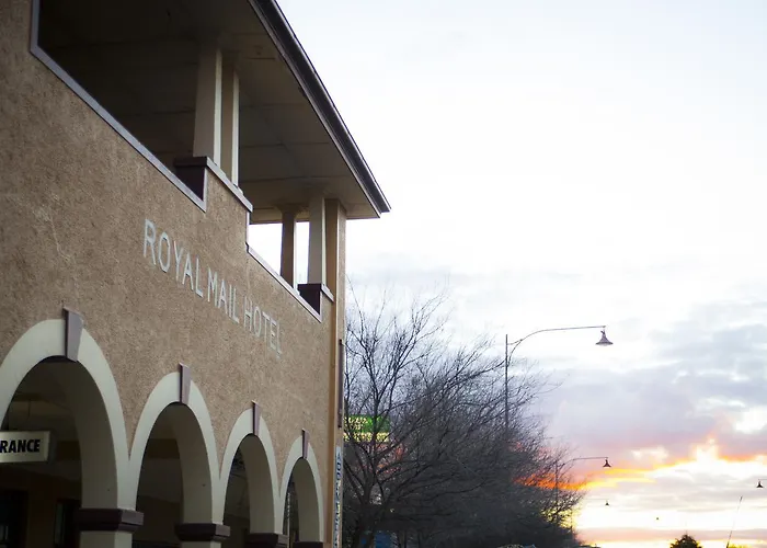 Jerilderie Hotels
