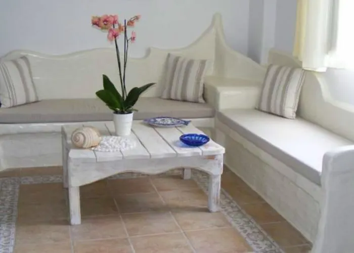Klima (Milos) Hotels