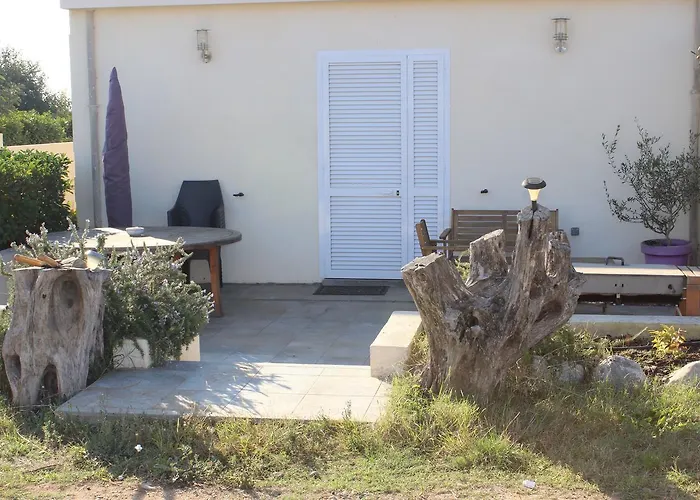 Aleria (Corsica) Hotels
