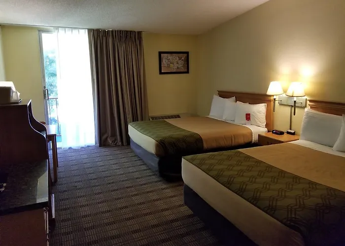 Econo Lodge Inn & Suites Santa Maria 