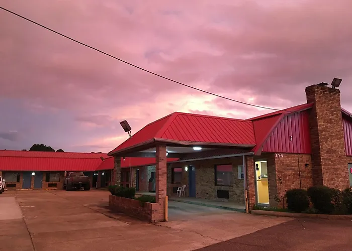 Western Motel Magee