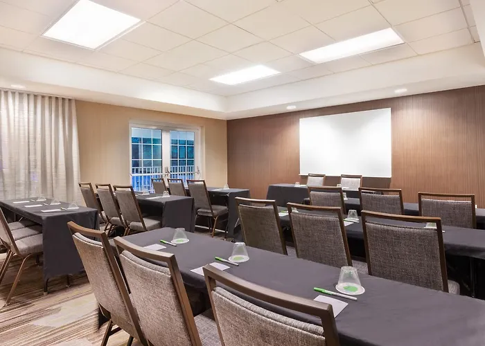 Courtyard By Marriott Athens Downtown Hotel