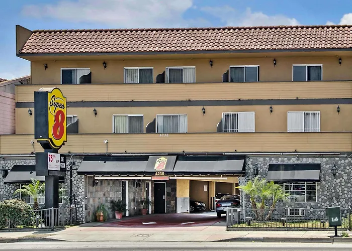 Super 8 By Wyndham Inglewood/Lax/La Airport Hotel