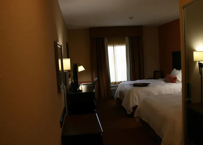 Durant Inn & Suites