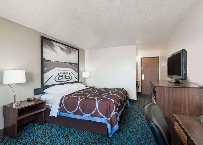 Super 8 By Wyndham Tucumcari Hotel