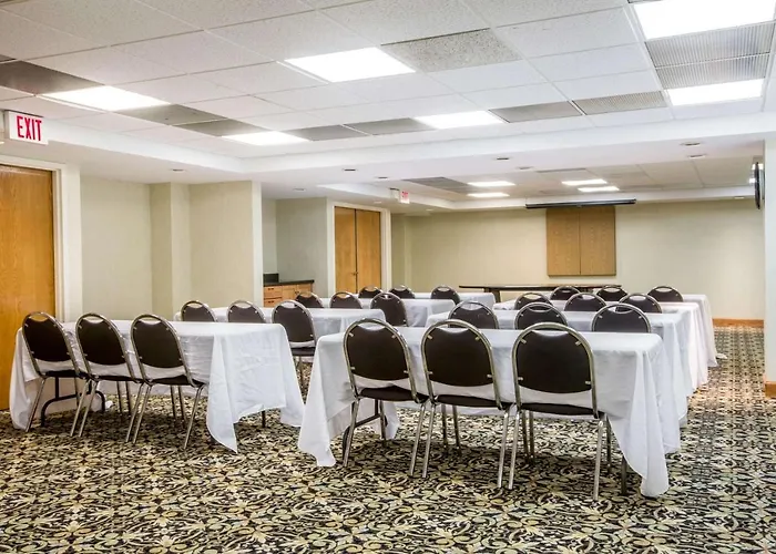 Comfort Suites South Burlington Near University