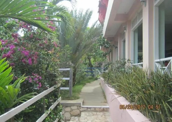 Treasure Beach Hotel South Coast