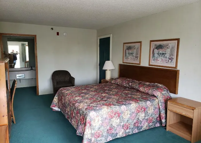 Four Seasons Inn Branson