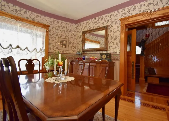 The Scofield House Bed & Breakfast Sturgeon Bay