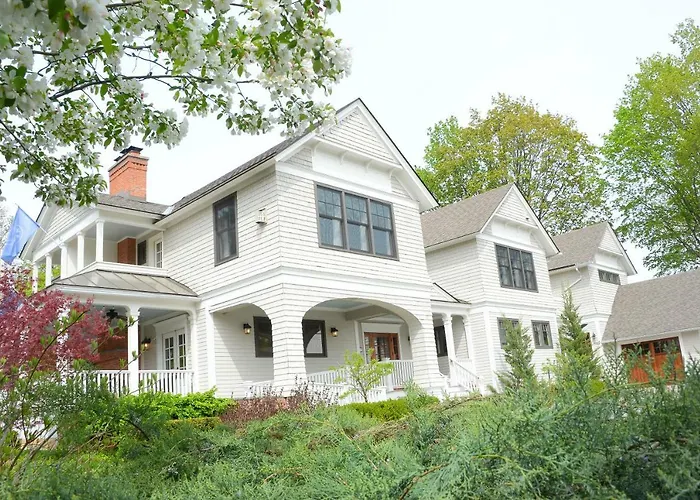 The Springwater Bed And Breakfast Saratoga Springs