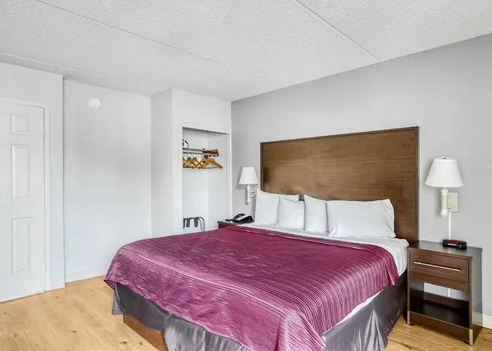 Oyo Hotel Burlington South