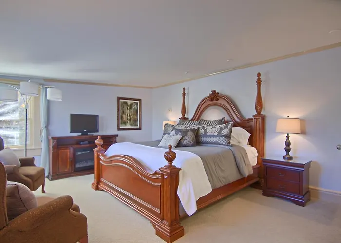 North Lodge On Oakland Bed And Breakfast Asheville