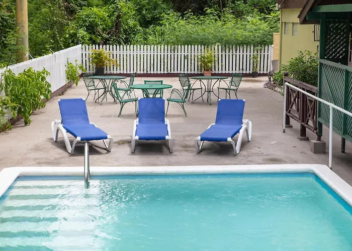 Pineapple Court Hotel Ocho Rios