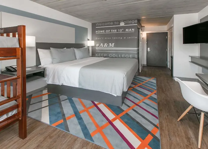 Tryp By Wyndham College Station Hotel