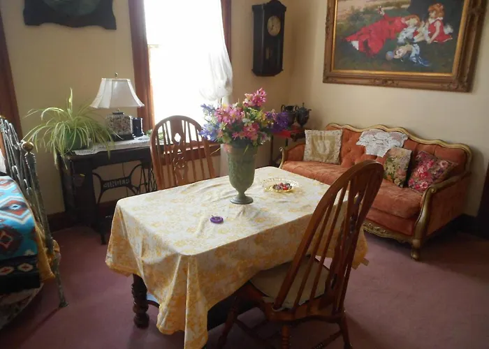 Violet Rose B&B Winslow