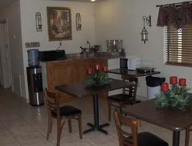 Knights Inn Eagle Pass