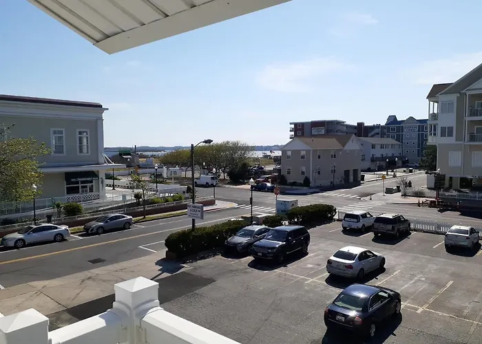 Atlantic Breeze Motel & Apartments Ocean City