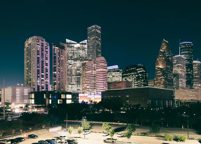 Drury Inn & Suites Houston Galleria